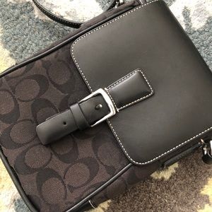 Vintage Coach Camera Bag in Fabric and Leather